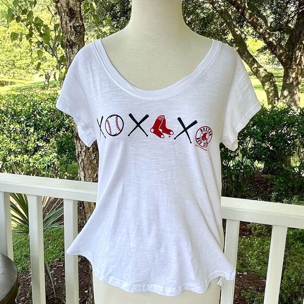 Soft as a Grape Boston Red Sox Scoop Top. NWT!